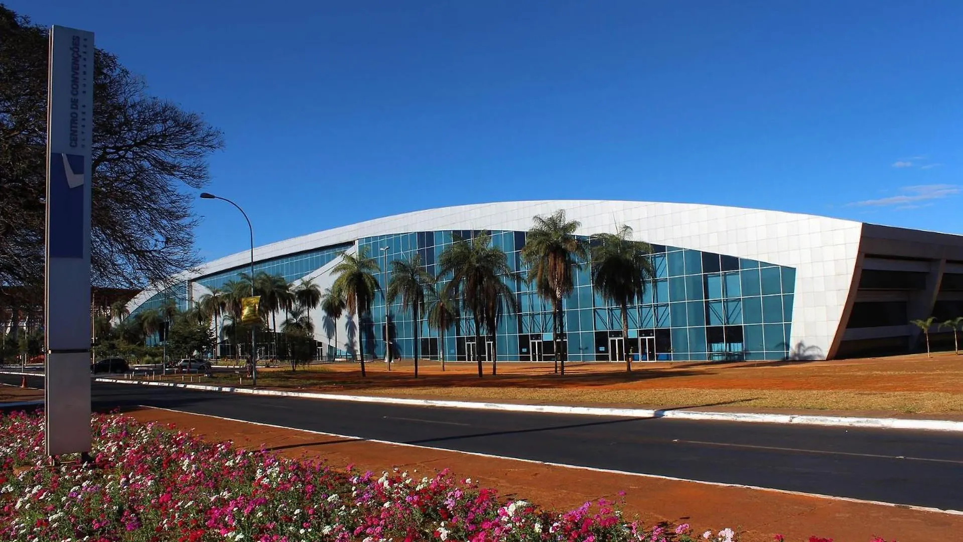 V1114 Flat Com Wi-Fi Exclusivo, Academia E Piscinas Apartment Brasilia
